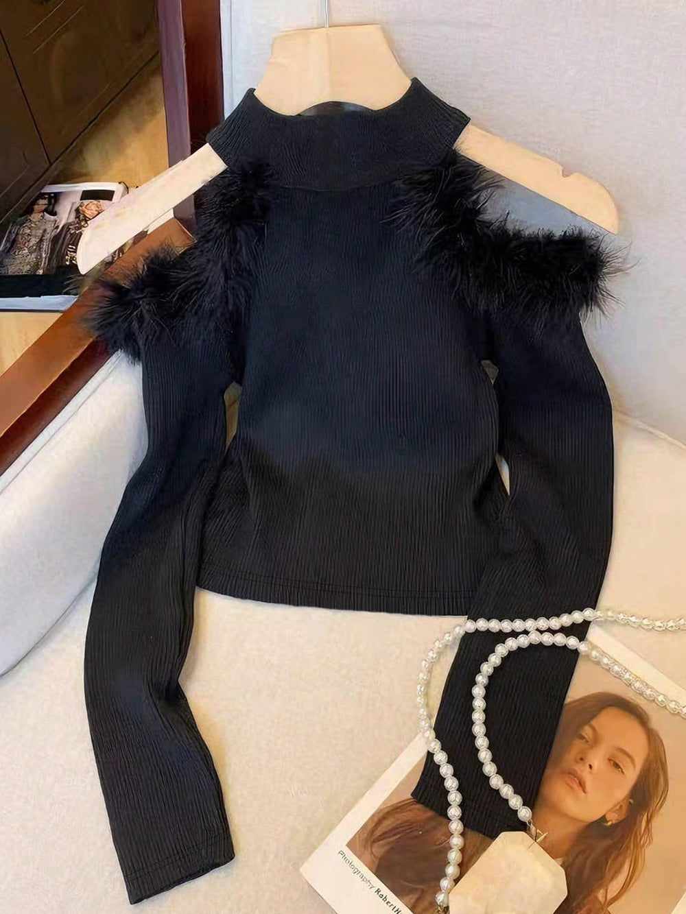 Atmosphere stuffed off-shoulder knitting shirt half turtleneck feather patchwork shoulder pit strip silmshort women's tops