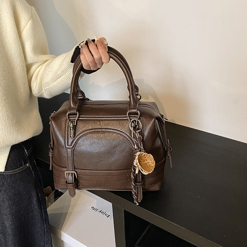 Factory direct sales 2025 European and American fashion women's bags oil wax leather shoulder messenger bags handbags Boston women's bags