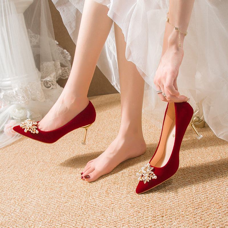 Autum wedding shoes for women with thick heels 2023 new arrival bride chinoiserie red fleece-lined xiuhe wedding dress two-wear high heels not tiring feet