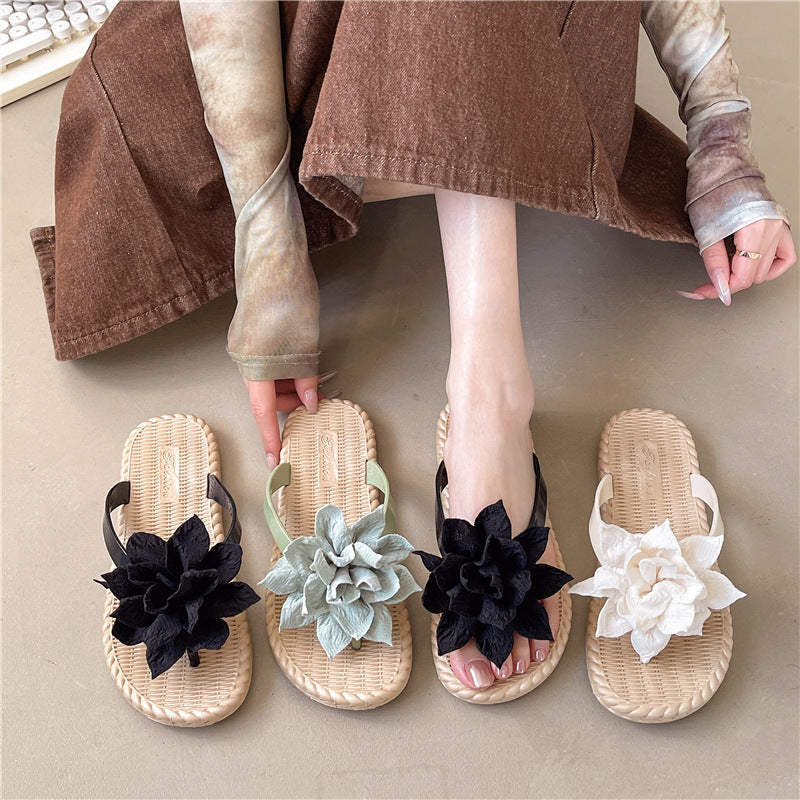 Trendy floral flip-flops for women - summer new arrivals, versatile thong sandals, non-slip beach slippers - wholesale