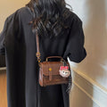 High-end retro small bag for women 2025 autumn new arrivalniche styleeasiest for match small square bag super popular light luxury shoulder satchel bag