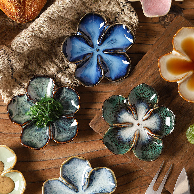 Retro japanese ceramic dish flower shape small dish creative dish dipping dish side dish multi-color kiln dish