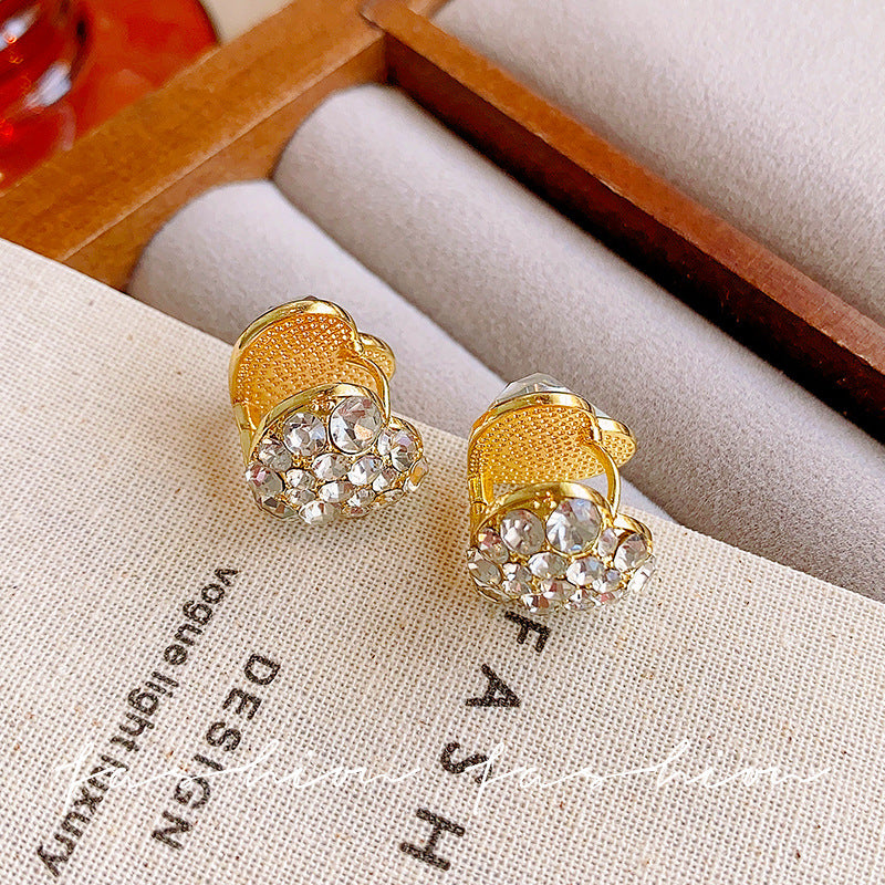Full diamond micro-embedded accessible luxury heart earrings for women 2026new arrival popular classyfashion earrings niche style earrings earrings