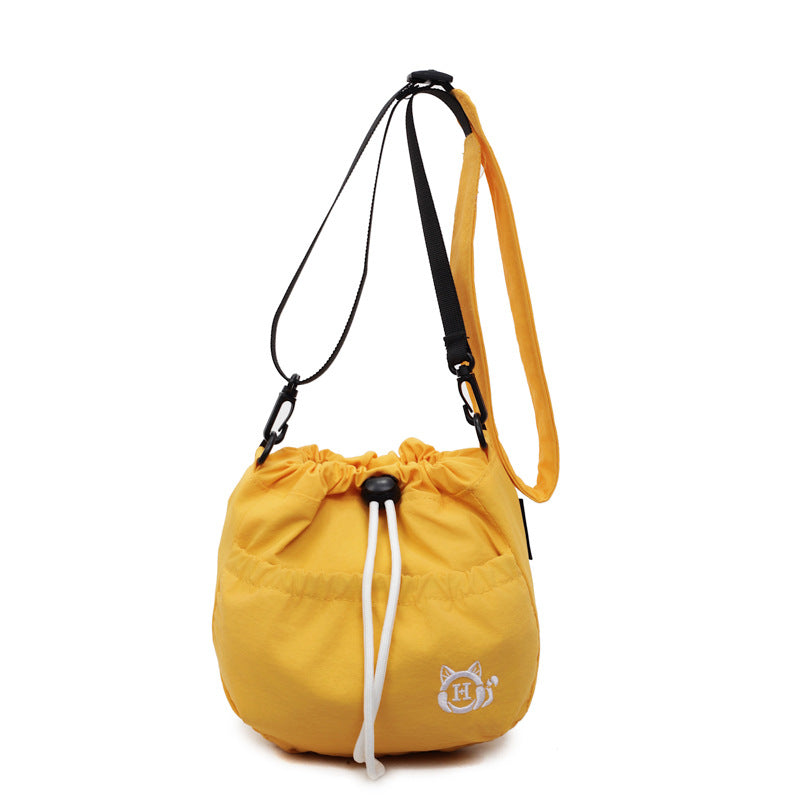 Cross-border pleated bag women's 2025 new popular casual shoulder bag large-capacity messenger bag class commuter bag