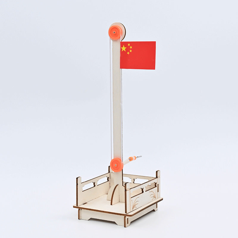 National flag lifting platform Children's patriotic enlightenment education Handmade technology small production Primary school students Science small experimental materials