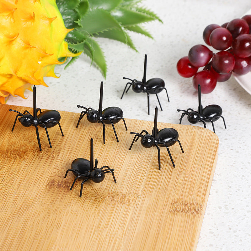 Japanese cartoon fruit picks creative children's food forks cake forks cute animal dessert forks plastic fruit forks