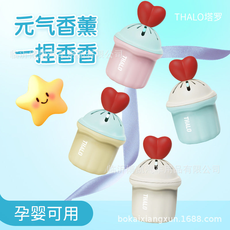 Car air freshener solid balm heart-shaped squeeze fragrance ornament long-lasting scent safe for pregnant women and infants thalo tarot