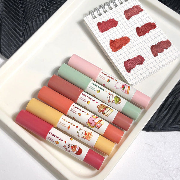 Toot Dodo~ Forest Story series lipstick is white, easy to color, not easy to stick to the cup, moisturizing and moisturizing lipstick pen woman