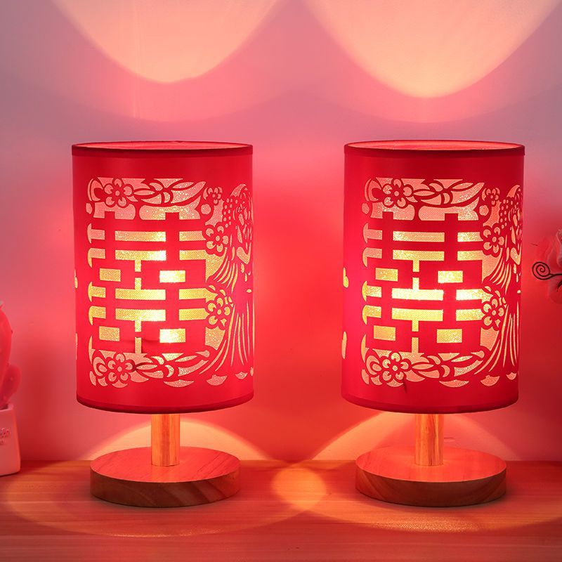 Warm and romantic wedding room wedding bedside night light bedroom table lamp simple modern breastfeeding wedding gift everbright lamp