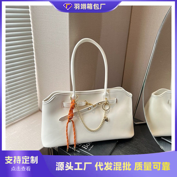 Cross-border retro bag women's large capacity 2025 new spring and summer casual shoulder handbag fashionable commuter tote bag