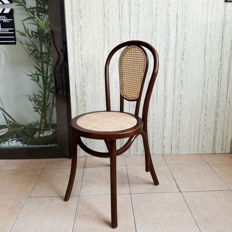 American retro solid wood square table and chair set - ideal for cafes, bubble tea shops, dessert parlors, western restaurants, and cocktail bars - commercial grade table