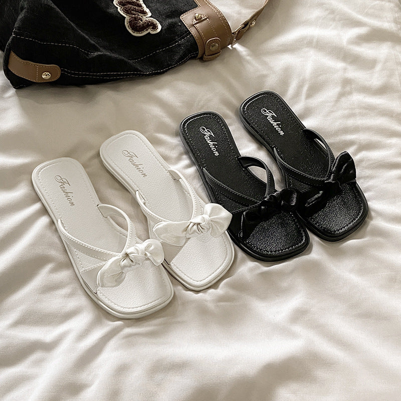 Bow-tie crossover thong sandals, new style dress sandals, versatile outerwear sandals, women's summer soft-soled cute flat sandals