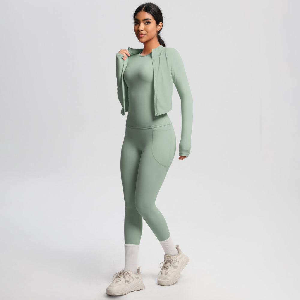 Solid color new outdoor casual quick-dry sports yoga outfit - tight-fitting, butt-lifting, pocketed shorts - fitness naked feel three-piece set