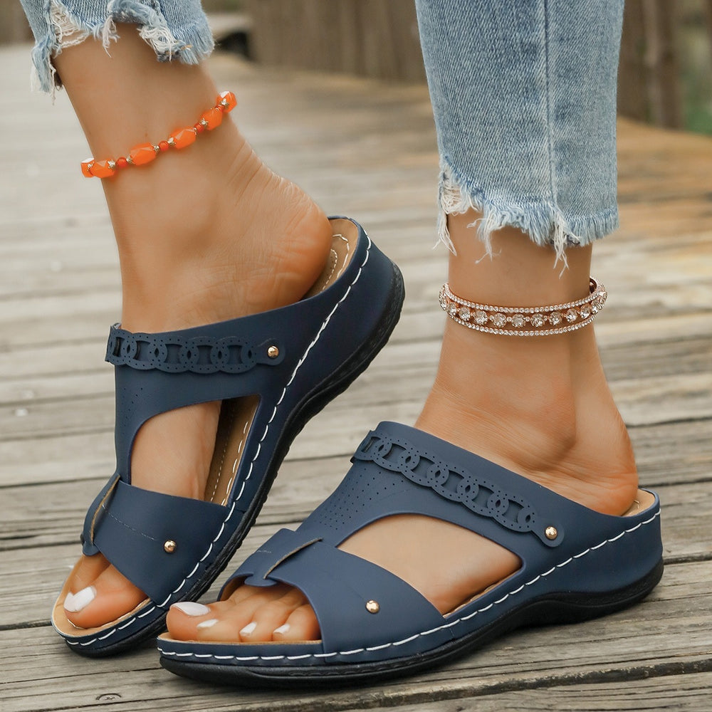 summer retro cross-border round toe slip-on sandals women's stitching wedge heel cut outplus size metal sandals