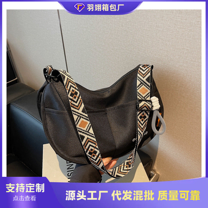 Cross-border nylon shoulder bag messenger bag women's casual bag 2024 new high-end versatile large-capacity dumpling bag