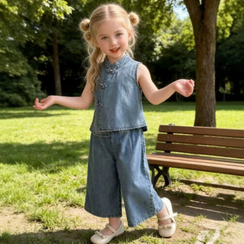 Korean style children's fashion wide-leg jeans: high-waisted, casual denim pants for toddlers and infants - trendy and stylish kids' clothing