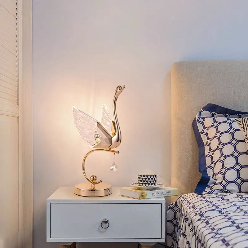 Swan table lamp new arrival table lamp high-end wedding gift popular bedside table charging ins style bedroom bedside lamp