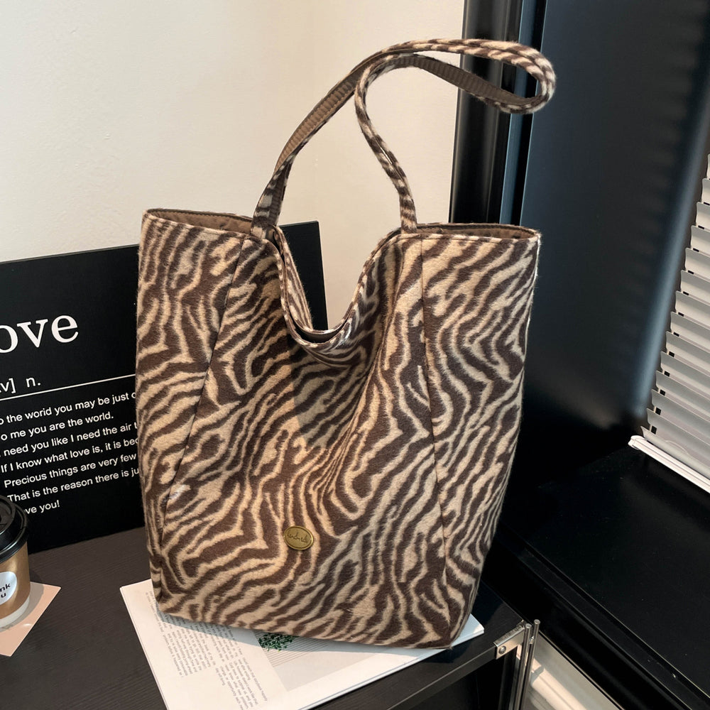 European and american style large capacity bag women's niche design double-sided backpack trendy shoulder bag crossbody bag commuter tote bag
