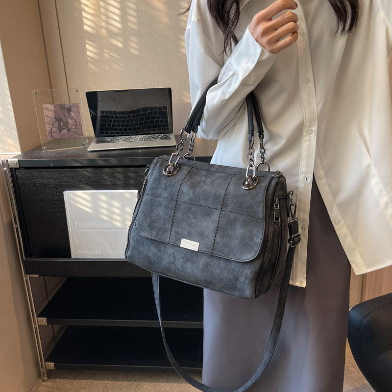 Foreign trade popular bag women's large capacity 2025 new spring and summer versatile matte messenger bag portable commuter tote bag