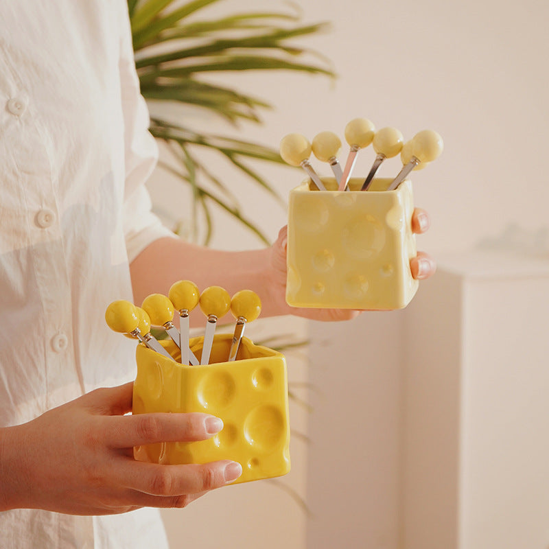 Creamy chic fruit fork set - premium ceramic cheese storage jar - versatile bar decor & perfect gift