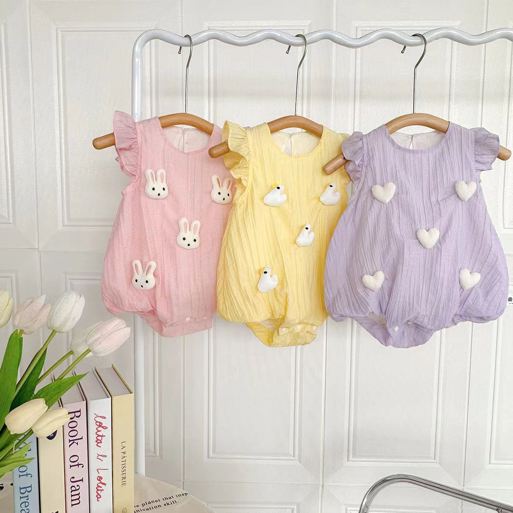 Infant and toddler onesie summer outfit, baby girl romper with flutter sleeves, triangle-shaped onesie, newborn and toddler summer lightweight clothing