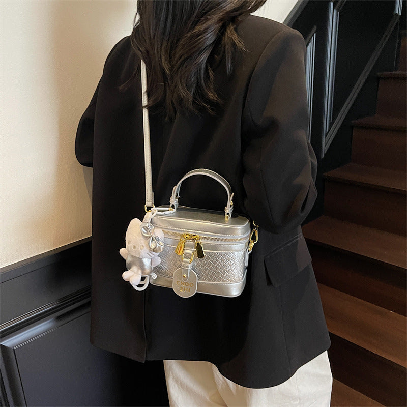 Cross-border high-end handbag trendy fashion box bag 2025 new Korean version shoulder bag popular commuter messenger bag