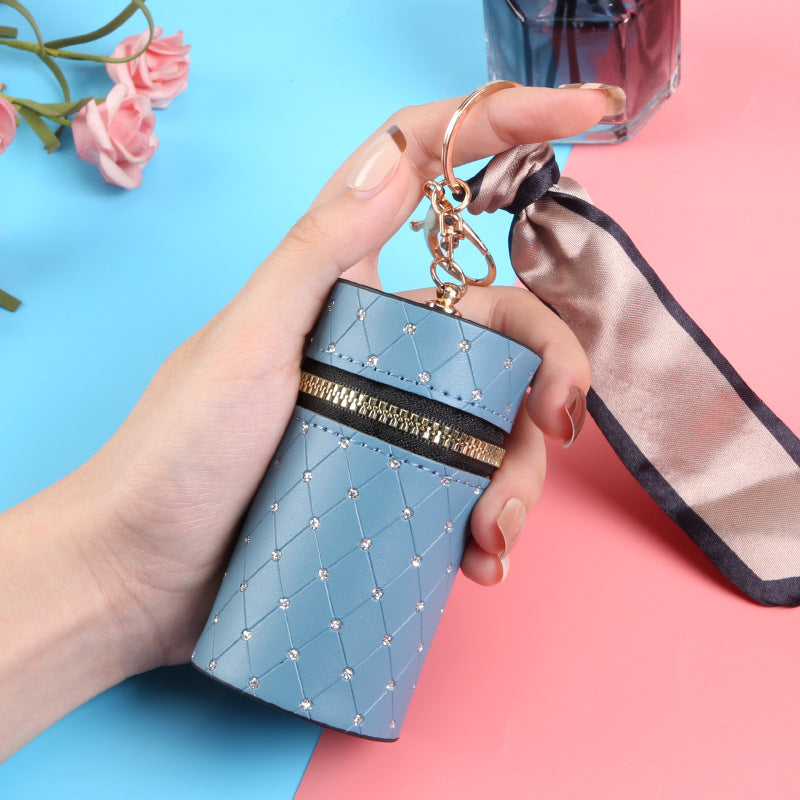 High luxury change bag, pendant, earphone bag, lipstick, mini keychain bag, retro bucket mouth red envelope, simple pendant bag.