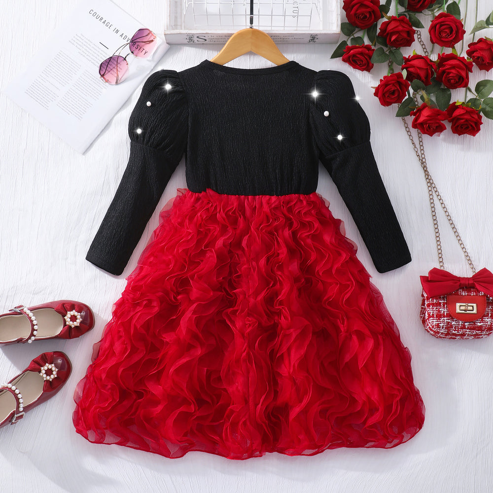 Girls' dress for toddlers and young children, featuring a large bow, pearl embellishments, and a 3d wavy tulle skirt