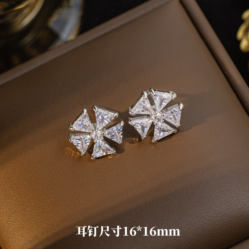 [titanium steel] new white zirconium geometric necklace women's earrings set light luxury classy lock inlaid zirconium bone chain earrings jewelry