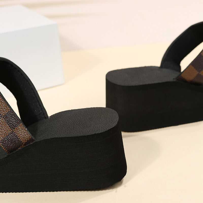 2024 korean style spring/summer new fashion plaid flip-flops, thick-soled beach sandals, women's slippers