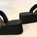 2024 korean style spring/summer new fashion plaid flip-flops, thick-soled beach sandals, women's slippers