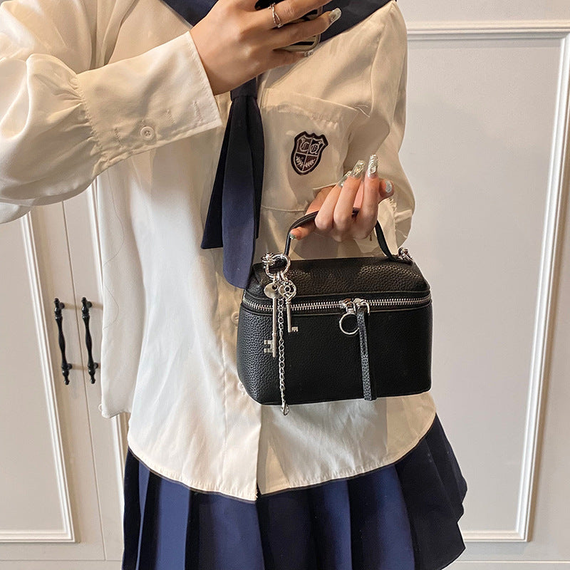 Lychee pattern hand carry box bag women 2025 new fashion temperament messenger bag simple casual work commuter bag