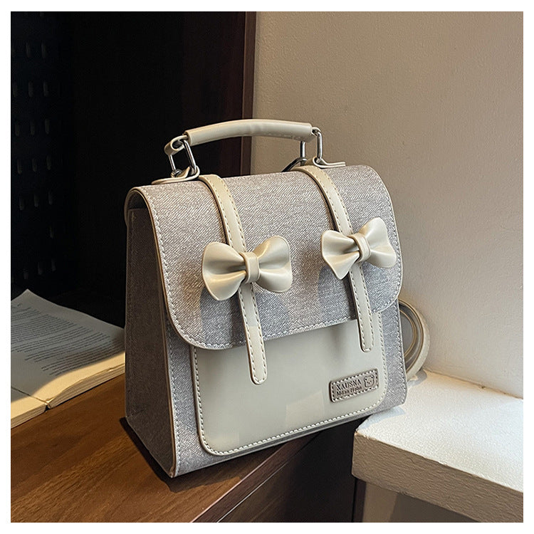 Cross-border backpack women's fashion niche design sense leisure student class schoolbag high value lightweight travel backpack