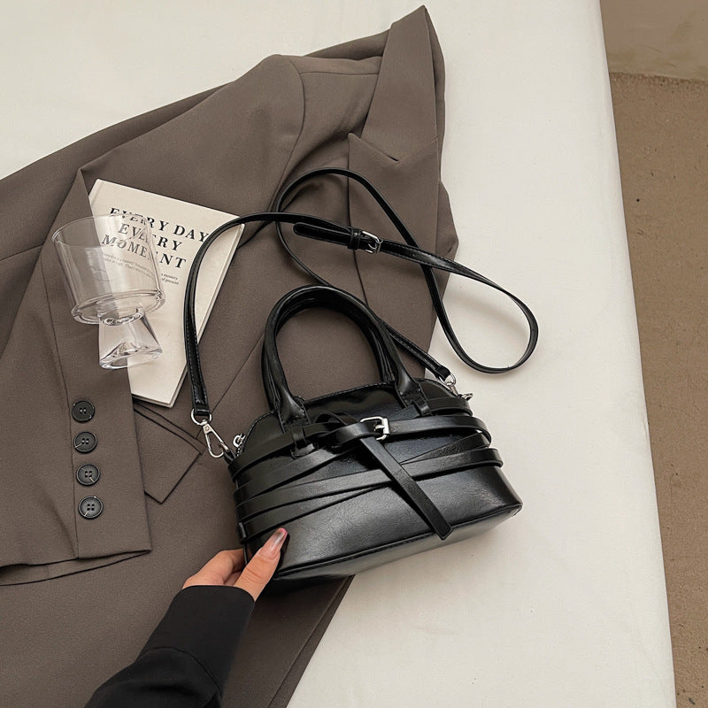 Cross-border handbag women's 2025 new Korean version ins versatile shoulder bag high-end niche design shell bag