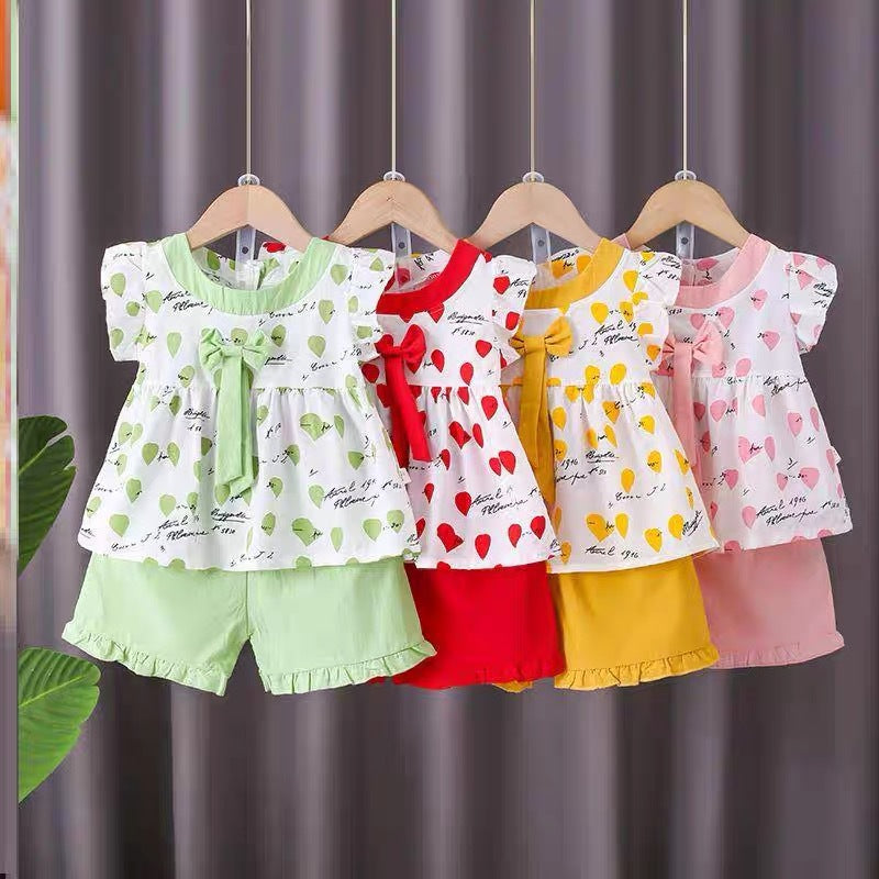 Girls' summer activewear set -  new collection: stylish two-piece short-sleeve outfit for kids, trendy baby clothes