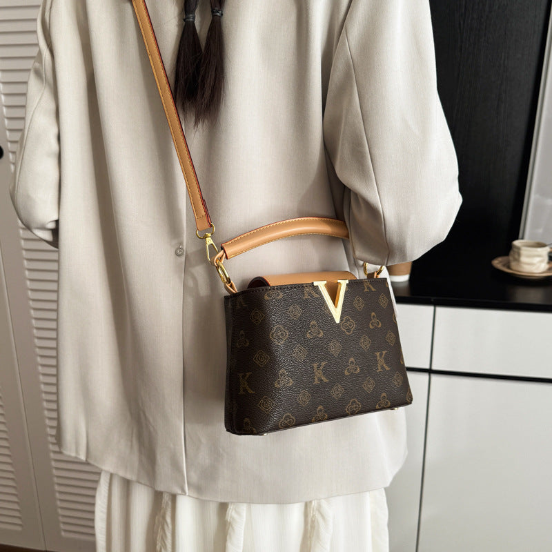 2026 new classic printed tote bag - large capacity, trendy, versatile handbag, commuter shoulder bag