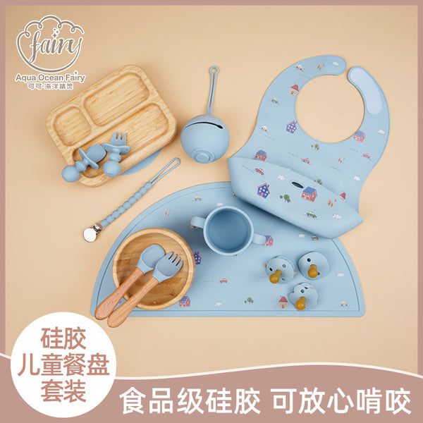 Wholesale baby food supplement spoon saliva pocket, children's food supplement training silicone bowl, integrated silicone tableware set