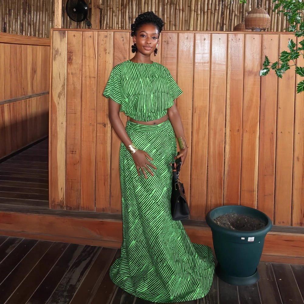 European and american cross-border women's fashion  winter new collection: short-sleeve crew neck loose-fit top and waist-cinching long skirt set