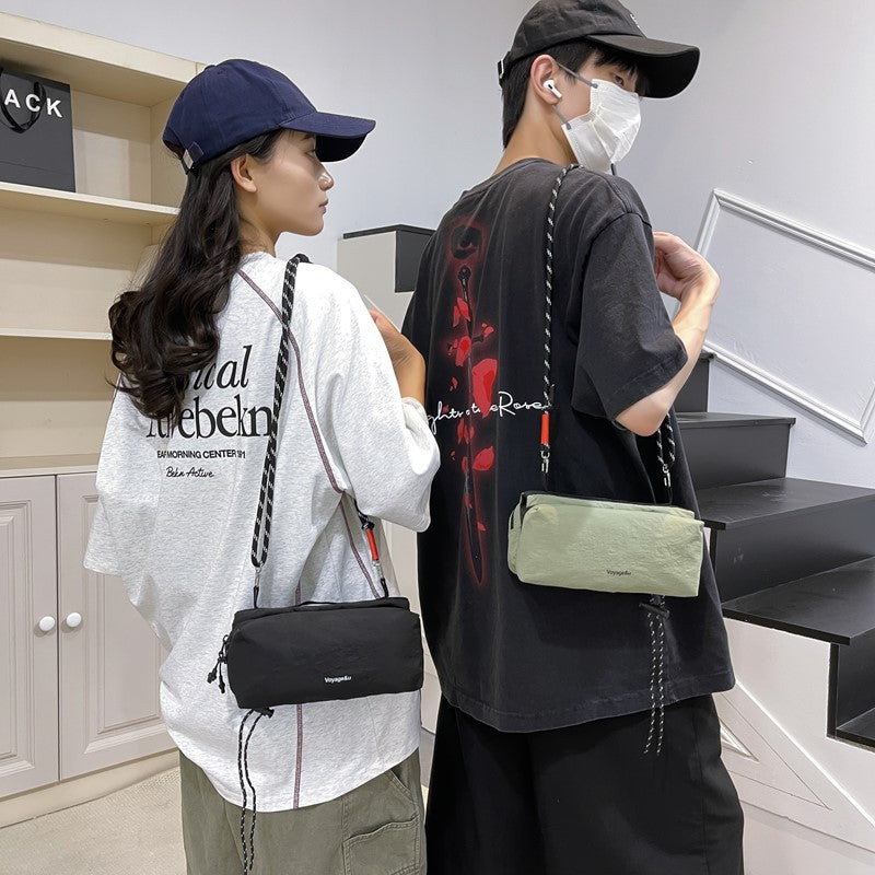 Cross-border Korean version of niche versatile fashion shoulder messenger bag women's 2025 summer new outdoor sports and leisure bag