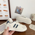 German army trainer platform sneakers - women's versatile white shoes, new chic & niche design for autumn 2025, student style athletic board shoes
