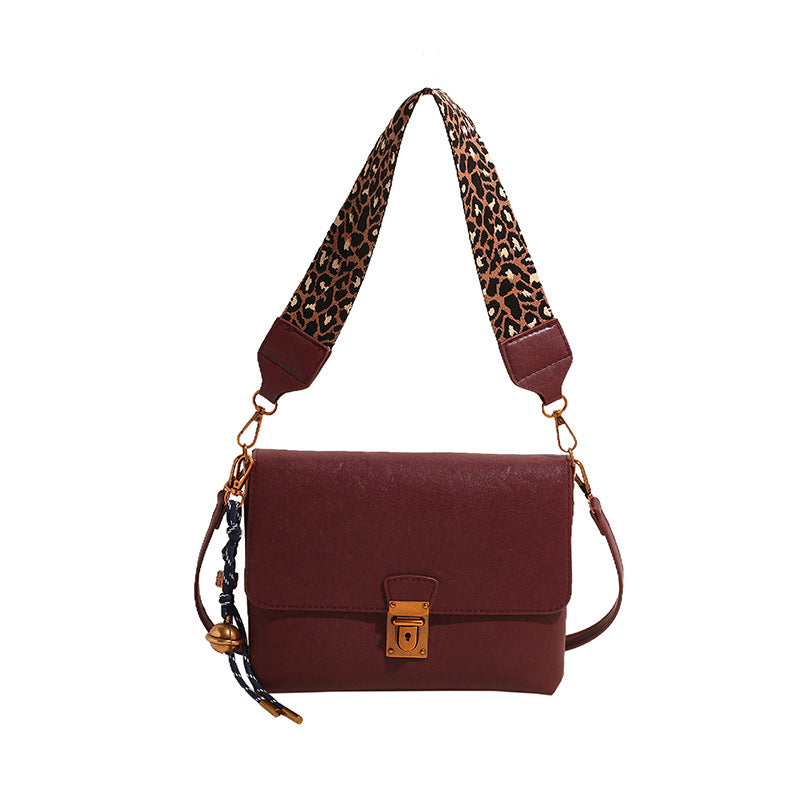 Classyretro small bag for women 2024new arrivalfashioneasiest for match wide shoulder strap one shoulder armpit bag crossbody small square bag