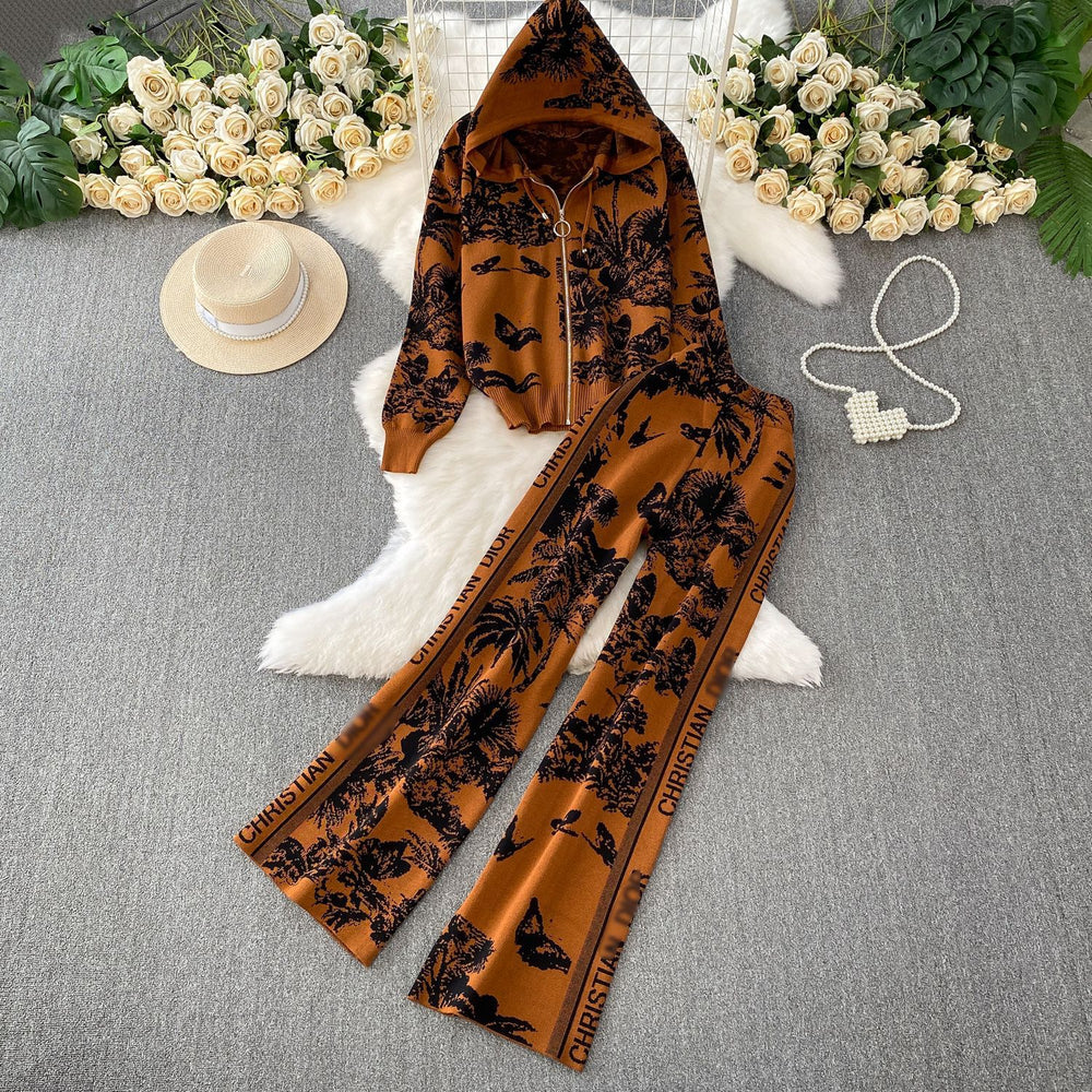 Trendy printed outfit set for women: winter casual zip-up hooded knit sweatshirt jacket with high-waisted, slimming wide-leg pants