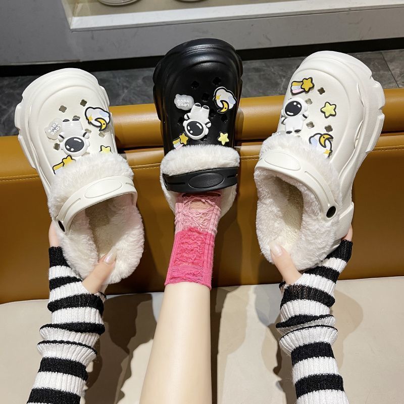 Fleece-lined cotton clogs for women, autumn and winter inner lining, 2024 new style, outer wear, height-increasing thick sole, furry cotton slippers for winter