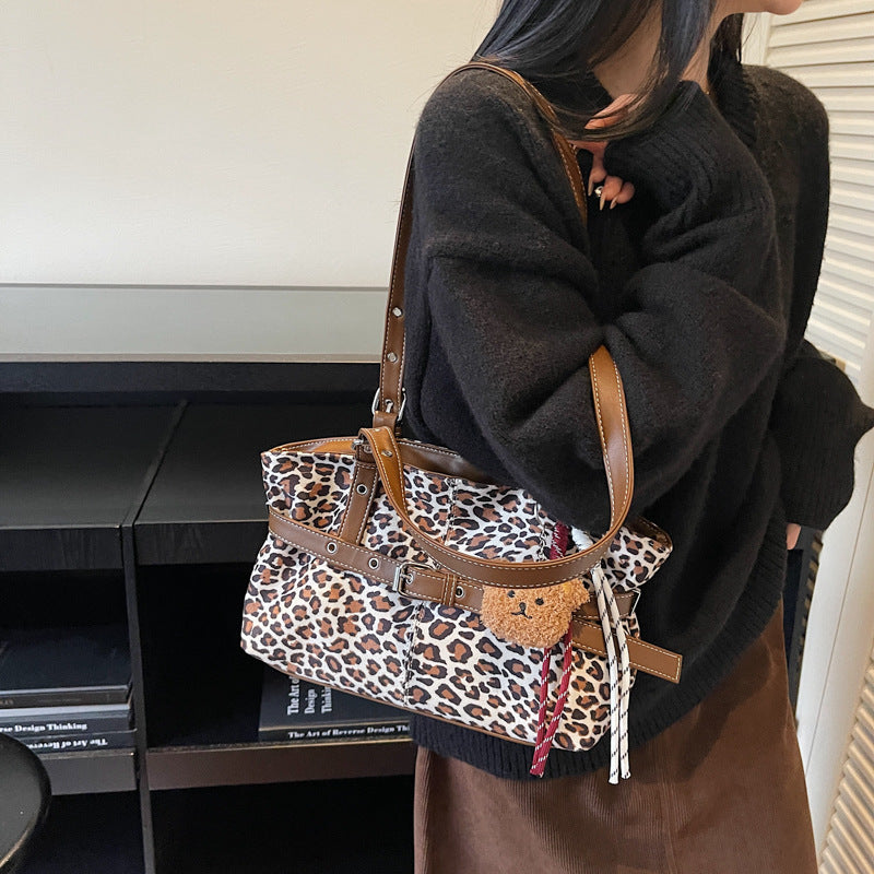2025 new autumn/winter women's retro leopard print handbag - versatile shoulder bag, light luxury texture, perfect for work and commuting
