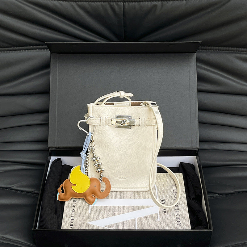 Cross-border niche design messenger bag women's high-end sense new Japanese and Korean bags simple  lock single shoulder messenger bag