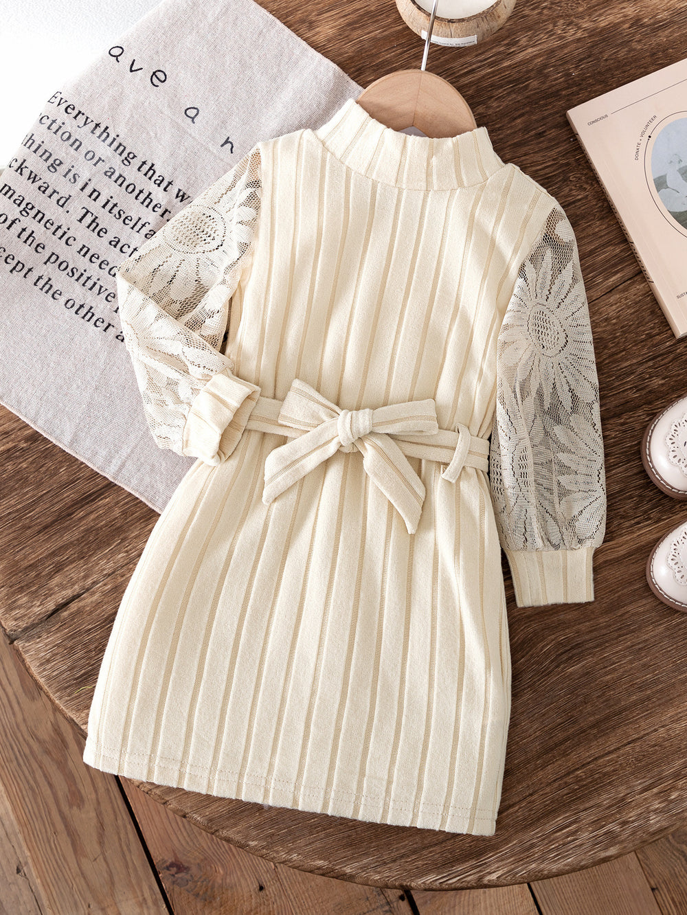 new cross-border girls' dress: european & american style, textured fabric with lace trim