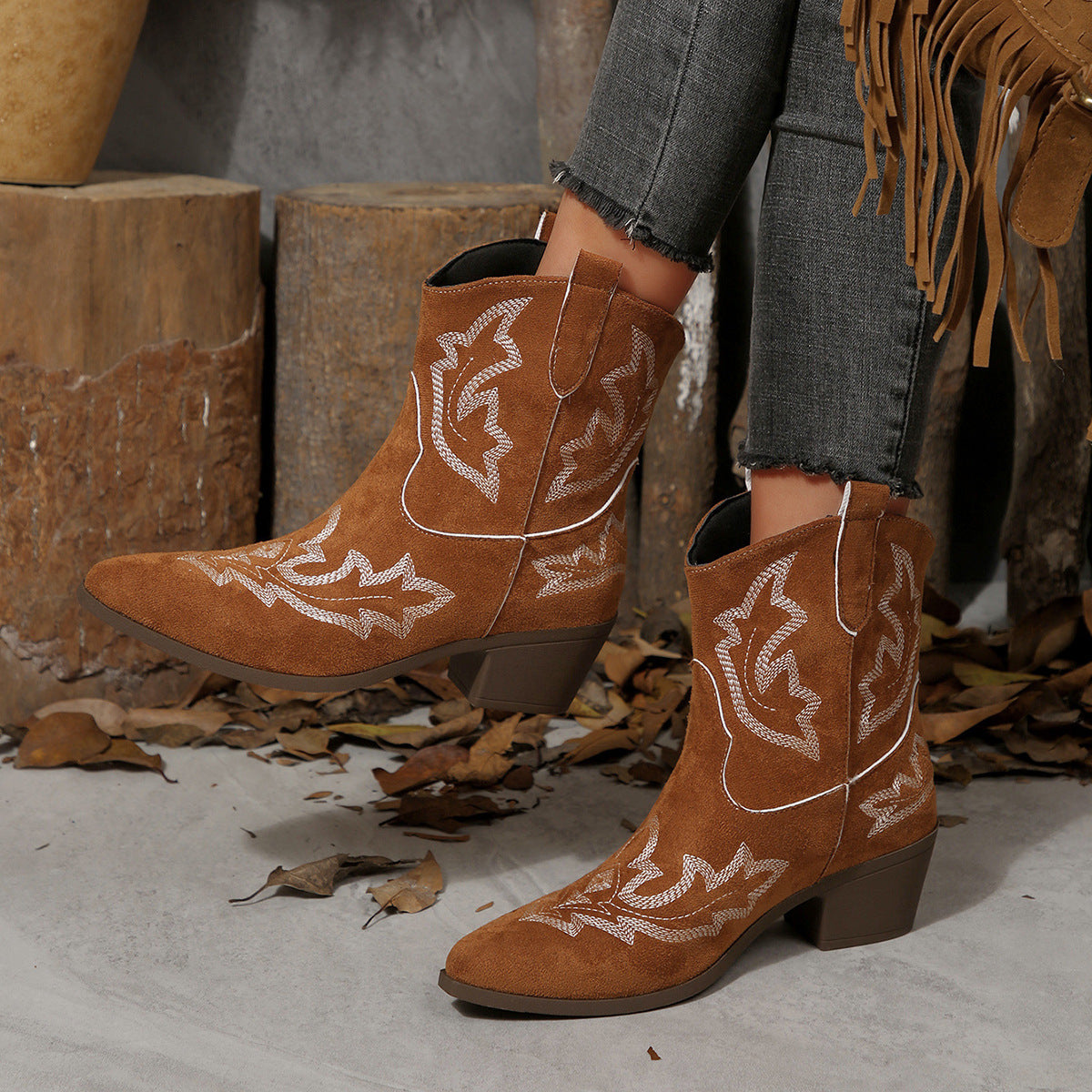 Foreign trade large size grassland travel wear women's boots 2025 new versatile western cowboy boots retro knight boots