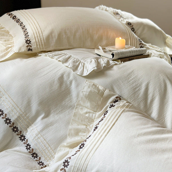 Light French Cream Retro Lace Double Yarn Four-piece Set Soft Embroidered Quilt Cover Sleeping Naked Skin-friendly Breathable Sheet