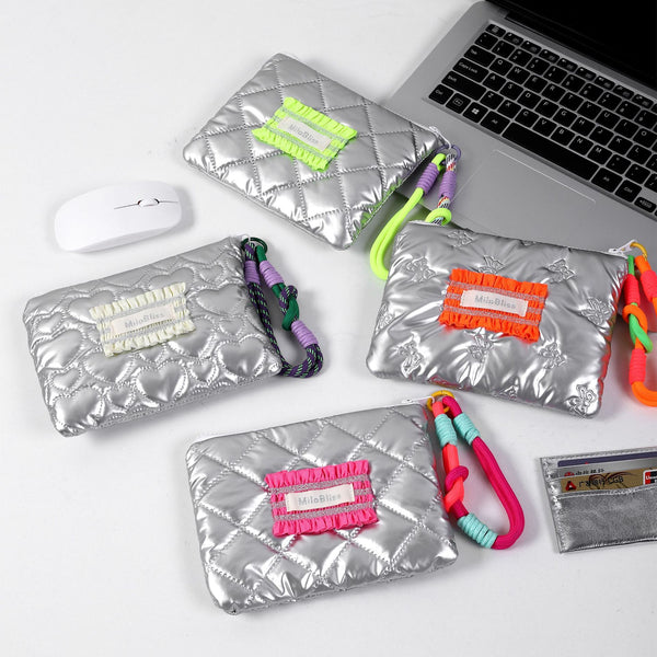 Silver cosmetic bag cosmetic bag  new earphone bag high-end change bag daily matching female cute bag