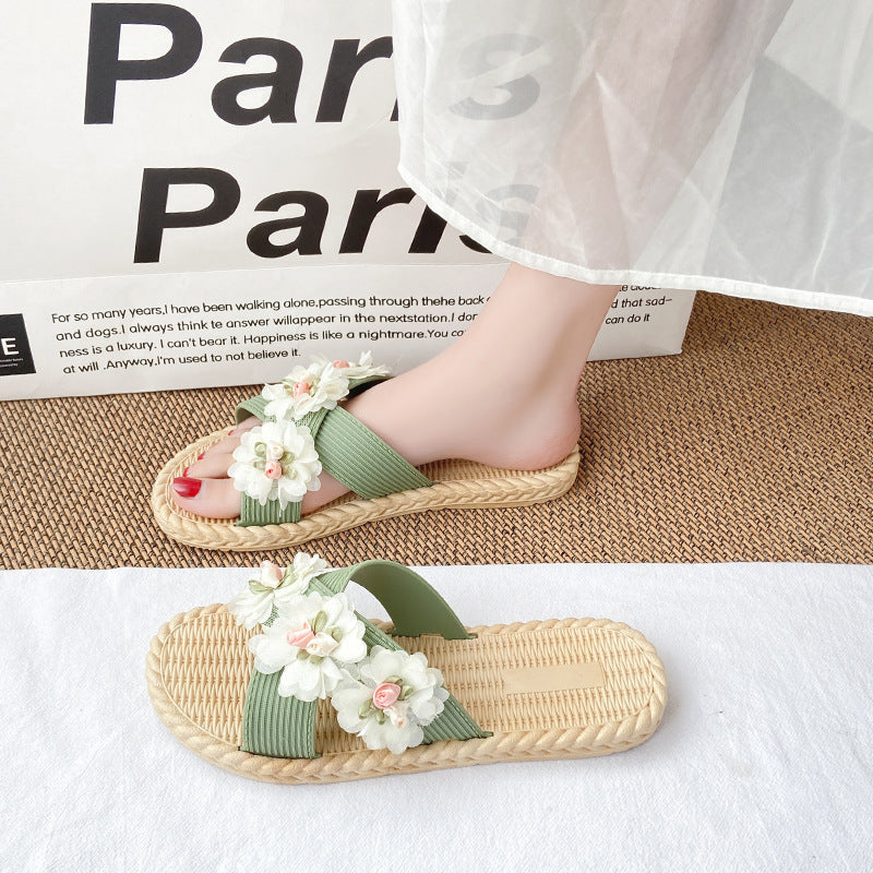 Women's summer sandals & slippers - 2024 new flat sandals with floral design - korean style fashion, trendy student beach shoes, ins style